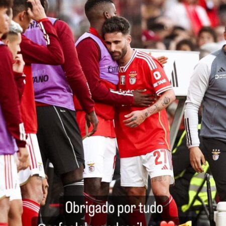 «Foi um prazer», «Obrigado», «És muito grande»: plantel do Benfica celebra Rafa