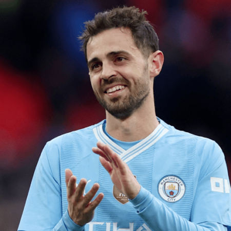 A cláusula no contrato de Bernardo Silva que facilita a saída para o Barcelona