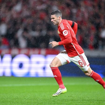 Robin Gosens diz sim ao Benfica