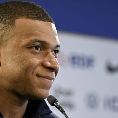 Mbappé: «Ronaldo dá-me muitos conselhos»