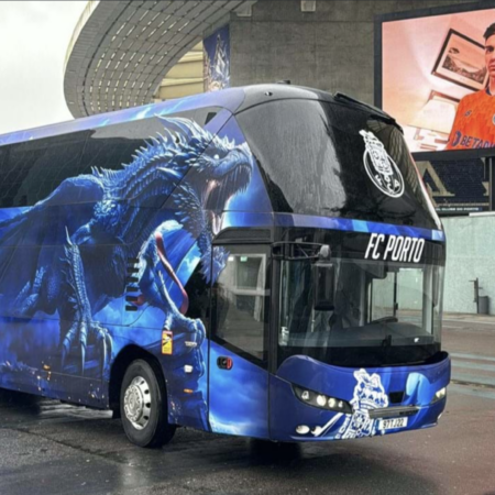 Novo ciclo, nova imagem do autocarro do FC Porto