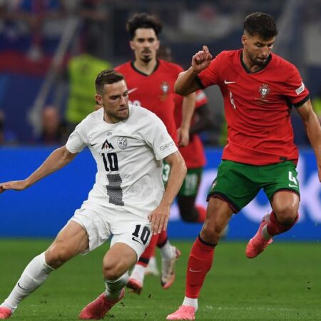 Rúben Dias: «Momento difícil, de reflexão, mas acima de tudo de muito orgulho»