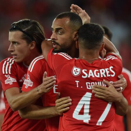 Benfica: Arthur Cabral entre Brasil e Inglaterra