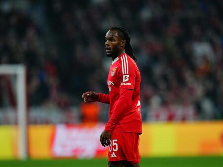 Renato Sanches enfrenta novo problema físico no Benfica