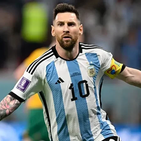 Aguero: «Se Messi quiser… vai jogar no Mundial 2026»