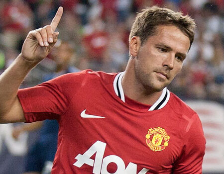 Michael Owen elogia Ruben Amorim e o Manchester United após vitória em Old Trafford