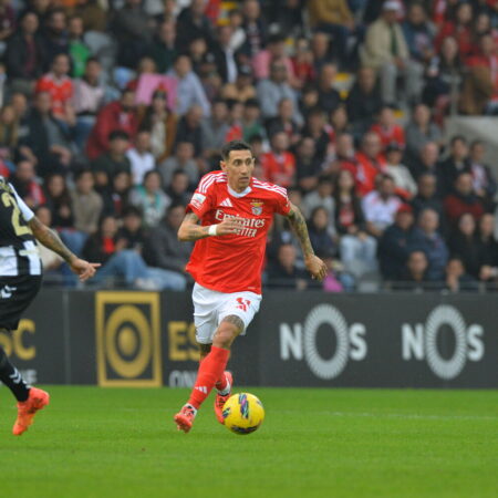 Nacional 0-2 Benfica: Águia encarnada supera muralha de Lucas França