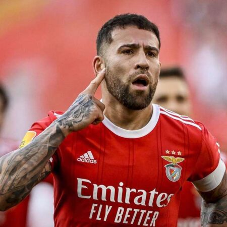 Otamendi reage à derrota do Benfica com ‘bicada’ ao árbitro