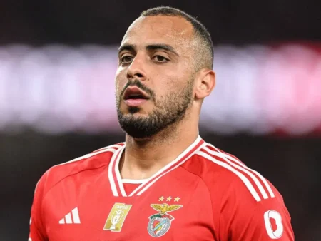 Arthur Cabral complica planos do mercado do Benfica